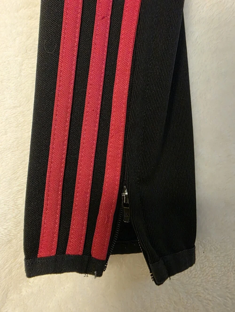 adidas Black With Hot Pink Stripe Details Athletic Joggers  Zip Pockets Size Sm.